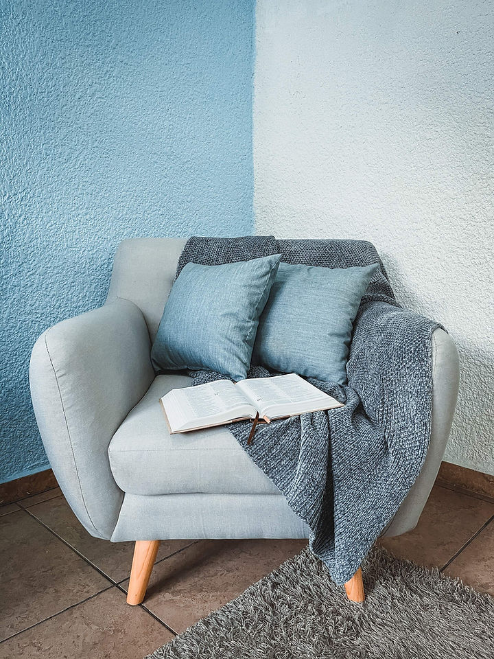 Cosy dove blue armchair with detachable parts. The detachable parts can be removed to save money on packaging when you ship furniture.